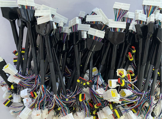 कस्टम ऑटोमोटिव वायरिंग हार्नेस 24 पिन के लिए 24 - 32AWG वायर कनेक्शन
