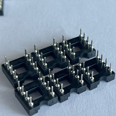 2.54mm 8 पिन आईसी सॉकेट कनेक्टर महिला सीधे पिन हेडर पीबीटी इन्सुलेशन सामग्री काला